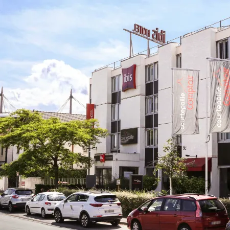 Ibis Saint-Denis Stade Ouest