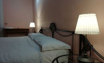 B&B Antichi Ferrai