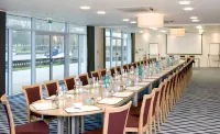 Captain's Club Hotel & Spa Hotels in Christchurch