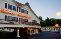 Motel Montreal Hotels near Wildwest Western Town