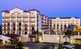 Courtyard by Marriott Anaheim Theme Park Entrance