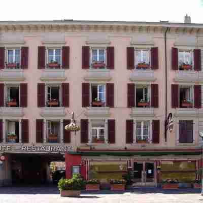 Hôtel de la Couronne Hotel Exterior