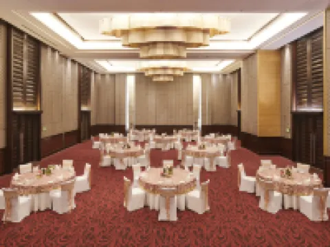 Holiday Inn MUMBAI INTERNATIONAL AIRPORT by IHG โรงแรมในมุมไบ