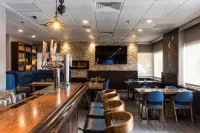 Ottawa Embassy Hotel & Suites Các khách sạn ở Ottawa