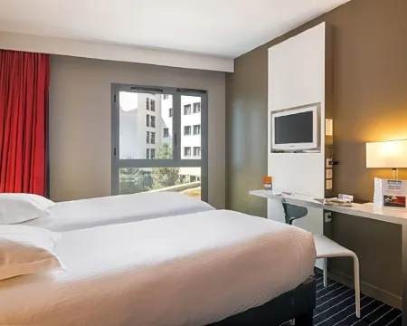 B&B HOME Lyon Centre Berthelot Hotels in Lyon