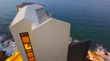 Samcheok Beach Hill Pool Villa