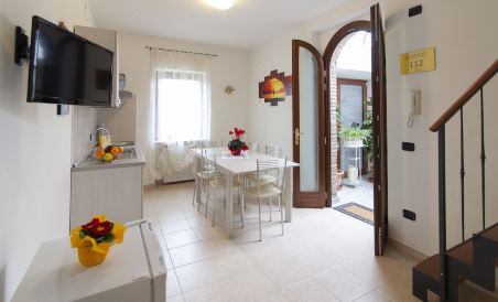 La Finestra Sul Castello - Housity