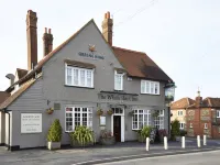White Hart by Chef & Brewer Collection فنادق في Chenies
