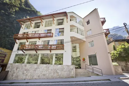 Tierra Viva Machu Picchu Hotel Отели рядом с достопримечательностью «Temple of the Three Windows»