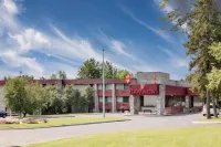 Ramada by Wyndham Pinewood Park Resort North Bay Hotel in zona Widdifield Forrest Provincial Park