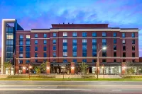 Cambria Hotel College Park Các khách sạn ở Công viên College