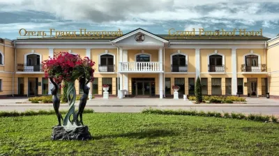 Grand Peterhof Spa Hotel Hotel in zona Grand Peterhof Palace