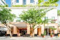 Robertson Quay Hotel Hotels near Merlion Park