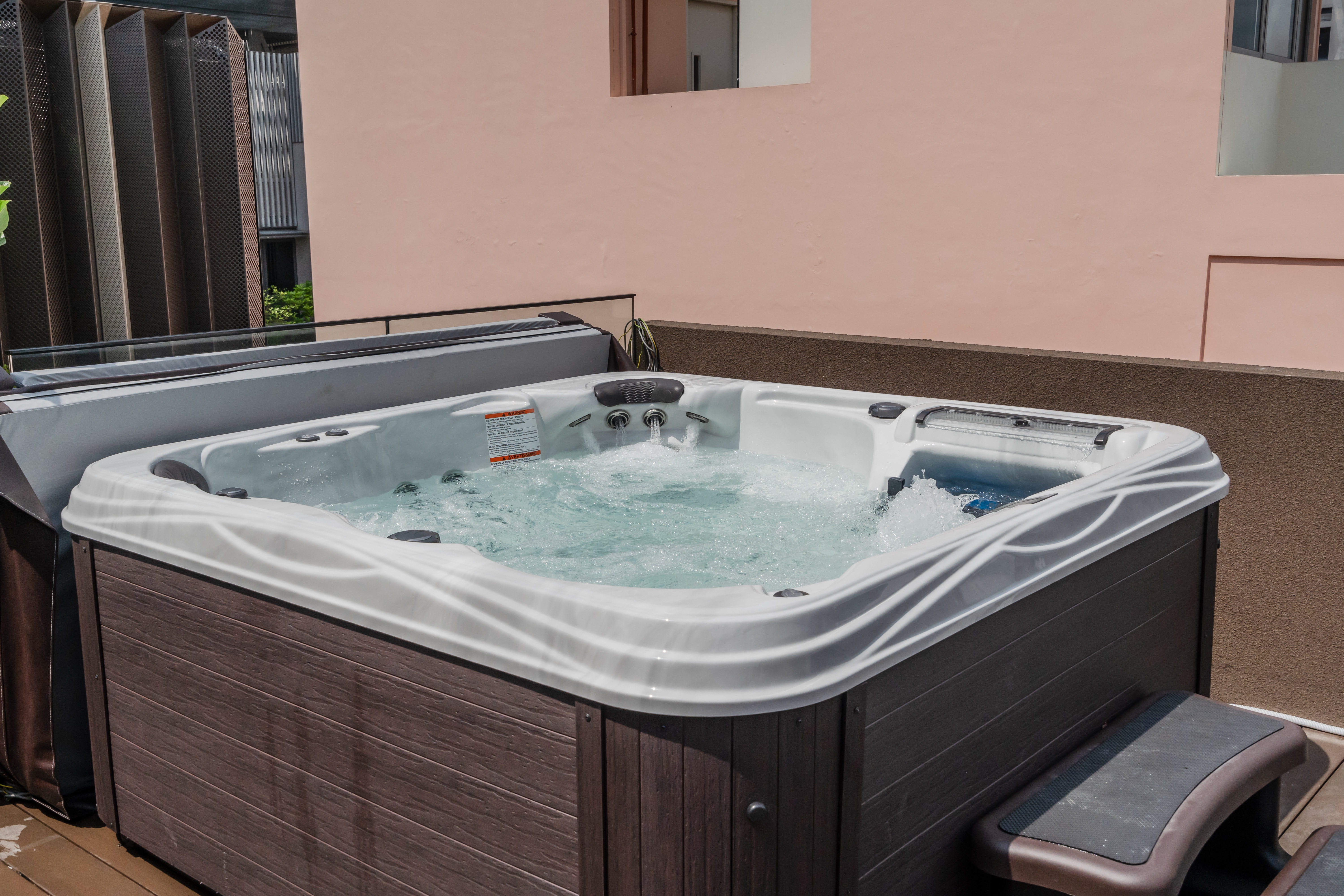 Hotel NuVe ElementsOver view