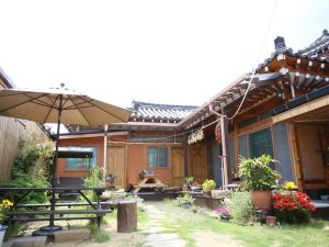 Gyeongju Sopung-gil Hanok Stay