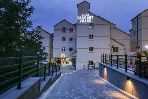 Buyeo Park Art Villas فنادق في بويو-غون