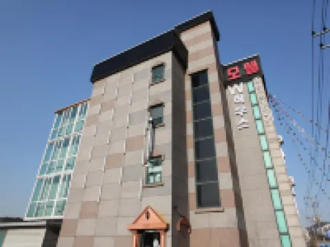 Hongcheon W House 洪川郡酒店