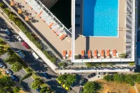 Divani Caravel - Luxury
