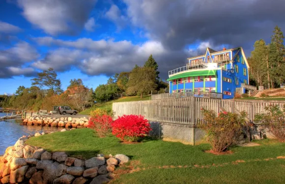 金槍魚藍色旅館和餐廳
