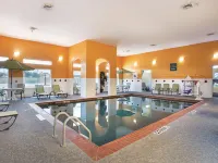 La Quinta Inn & Suites by Wyndham Houston Channelview - balcony