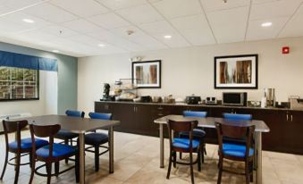 Microtel Inn & Suites by Wyndham Waynesburg