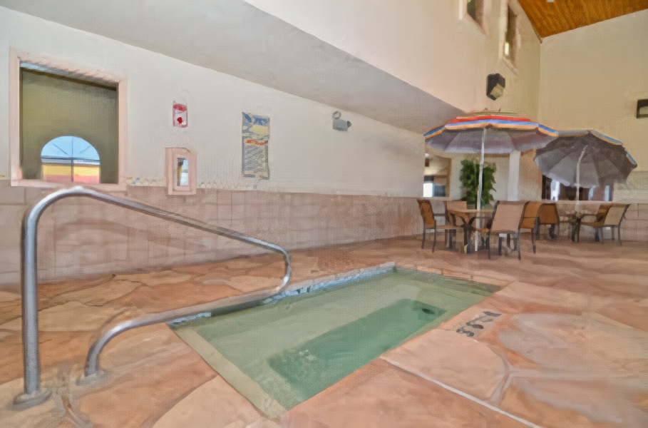 Quality Inn & Suites Albuquerque North Near Balloon Fiesta Park