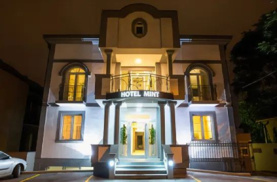 Garni Hotel Mint Hotels near House of Flowers