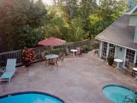 Baechtel Creek Inn