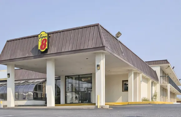 諾福克-切薩皮克灣速8酒店