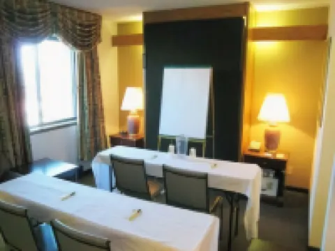 Super 8 by Wyndham Milwaukee Airport ミルウォーキーのホテル