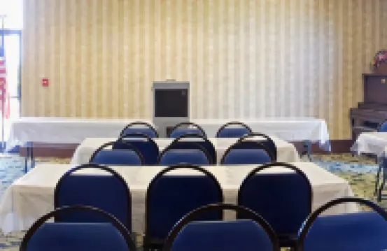 費耶特維爾貝斯特韋斯特酒店 林肯縣酒店