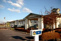 Best Western Plus Rama Inn  Suites Hotels near Quinn Coliseum