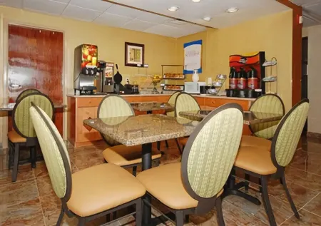 Quality Inn Vineland Отели рядом с достопримечательностью «The Landis Theater»