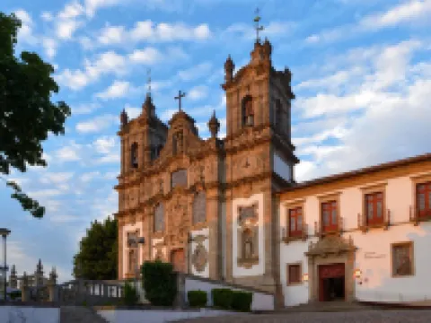 Pousada Mosteiro de Guimaraes โรงแรมในกีมาไรช์