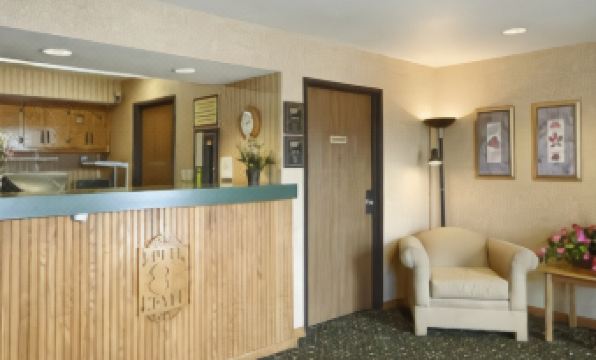 Super 8 by Wyndham Zanesville