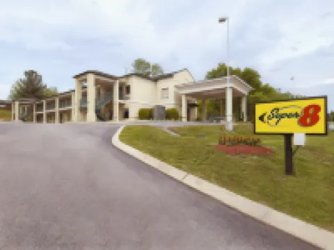 Super 8 by Wyndham Ft. Oglethorpe GA/Chatt TN Area Hotels in Catoosa County