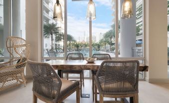 Biscayne Townhomes by Sextant
