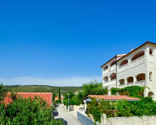Marina Hotels in Razanj