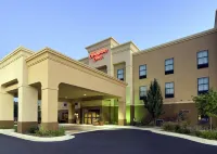 Hampton Inn Marshall Hotels in Albion