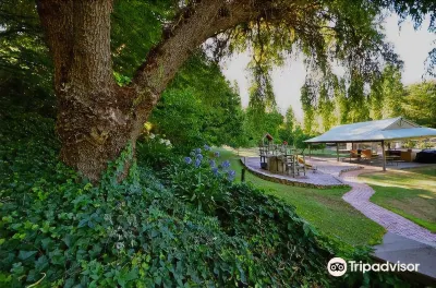 Chestnut Tree Holiday Units Hotels in der Nähe von Bright Riverside Adventure Playground