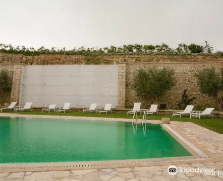 Vittoria Resort Pool & Spa