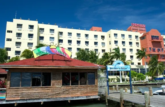 伯利茲城公主華美達酒店