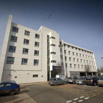 Travelodge Cardiff Atlantic Wharf Hotel Отели рядом с достопримечательностью «Кардифф - центр города»