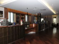 Leonardo Hotel Derby - bar
