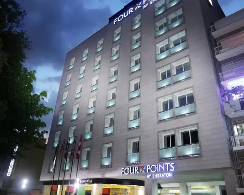 Four Points by Sheraton Mexico City, Colonia Roma Hotels near Mexico Arena