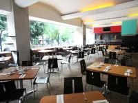 Four Points by Sheraton Mexico City, Colonia Roma Hotels near Mexico Arena