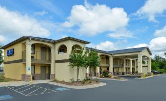 Americas Best Value Inn and Suites Little Rock