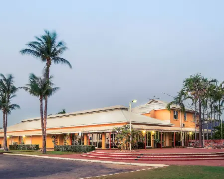 The Continental Hotel Hotels in Broome