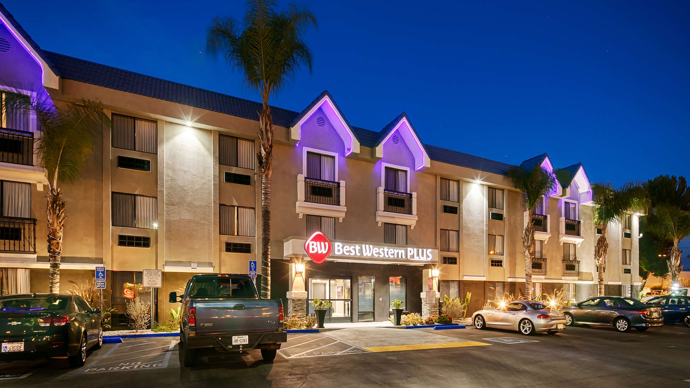 Best Western Plus Diamond Valley Inn