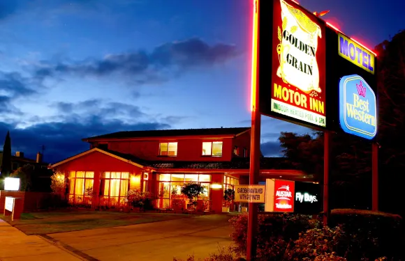 黃金谷物汽車旅館